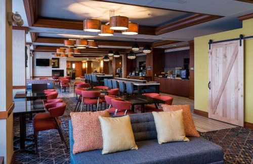 Moline Hotel | Wyndham Moline on John Deere Commons