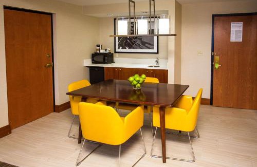 Moline Hotel | Wyndham Moline on John Deere Commons