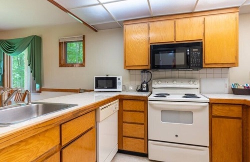 Shawnee On Delaware Condo | Wyndham Resorts at Shawnee Village - 2 Bedroom Villa
