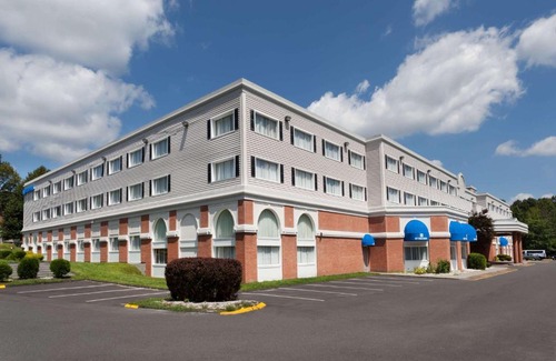 Southbury Hotel | Wyndham Southbury