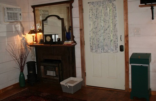 Coldwater House | Wynnewood - Jettie Jewel Cottage