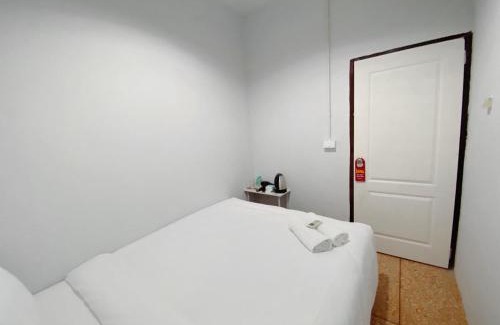 San Chao Pho Suea Apartment | X BAO San Chao Pho Sua - ศาลเจ้าพ่อเสือ