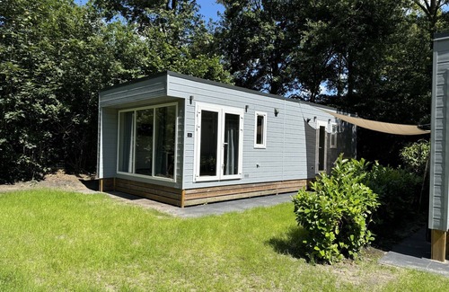 Marienberg Ski Chalet | XaBo No. 129, 5m from fishing pond at 5*campsite!