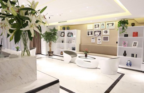 Nanming District Hotel | Xana Lite Guiyang Flower Orchard Petronas Twin Towers