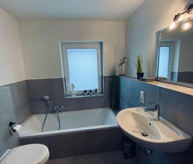 Stolberg Apartment | XXL Ferienwohnung 100 qm auch als Monteur Unterkunft nutzbar, Stolberg - Aachen