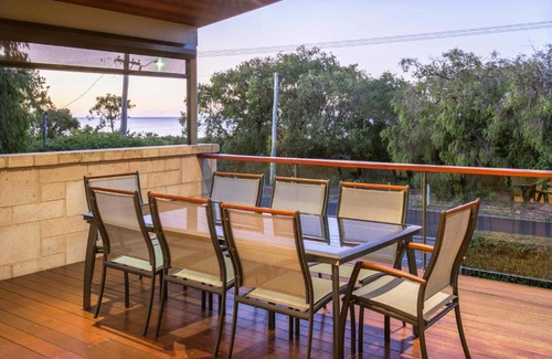 Quindalup House | XYZ Holiday Home