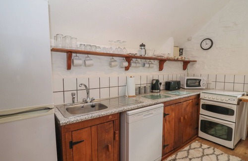 Llanybydder Cottage | Y BEUDY, pet friendly, character holiday cottage in Llanybydder