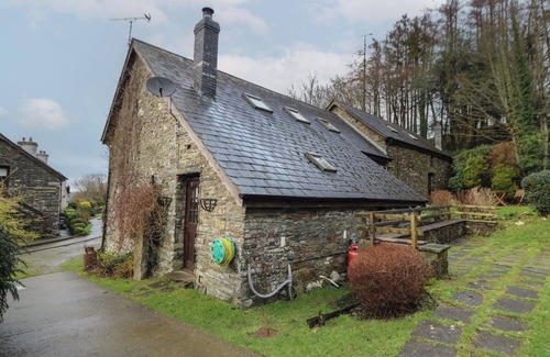 Llanybydder Cottage | Y BEUDY, pet friendly, character holiday cottage in Llanybydder