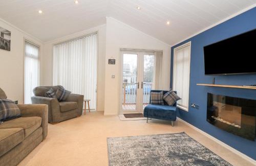 Llanfairpwllgwyngyll House | Y Caban