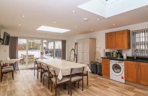 Cwmtirmynach House | Y Cigydd