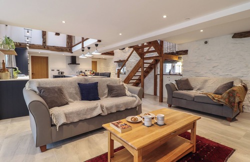 Cwmtirmynach Cottage | Y CÔR, family friendly, luxury holiday cottage in Cerrigydrudion