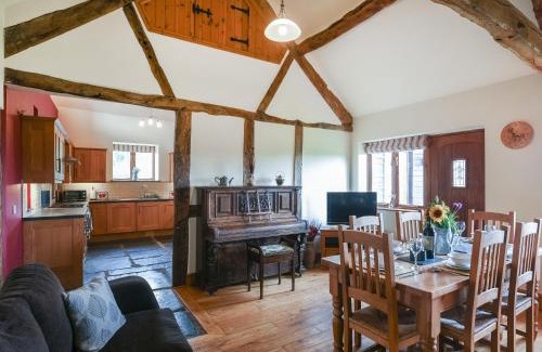 Pennant Melangell House | Y Dderwen