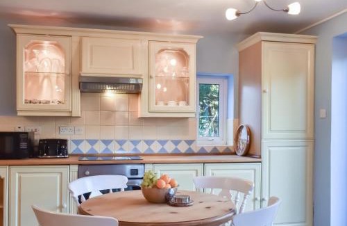 Denbigh House | Y Ddol