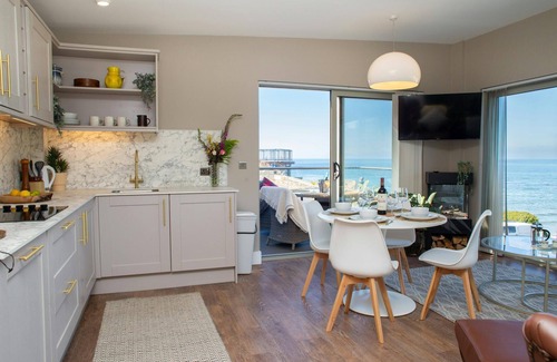 Aberporth Apartment | Y Geraint Beach Apartment, Aberporth