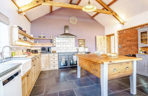 Llandissilio West Cottage | Y Glowty Newydd - UK31701