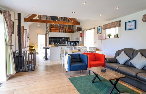 Oswestry Cottage | Y GRANAR (THE GRANARY, family friendly in Llanrhaeadr-Ym-Mochnant