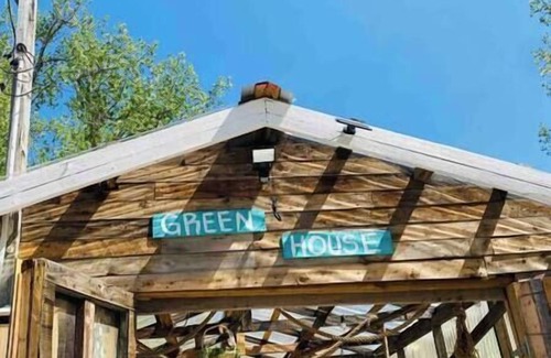 Rosedale Cabin | #Y3 Willow Tree - 1 Queen bed - No Pets Please