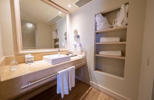 Camlık Mahallesi Hotel | Yacht Club