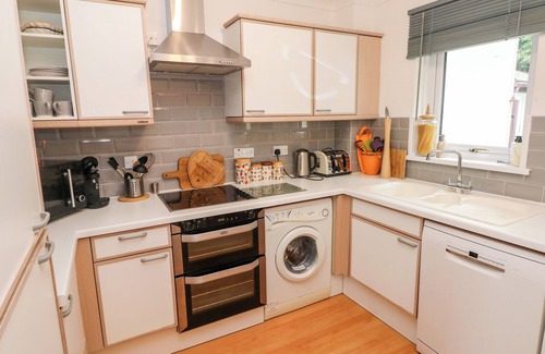 Neyland Cottage | YACHT HAVEN VIEW, pet friendly, country holiday cottage in Neyland