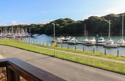 Neyland Cottage | YACHT HAVEN VIEW, pet friendly, country holiday cottage in Neyland