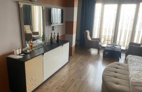 Dilovasi Hotel | Yakamoz Otel
