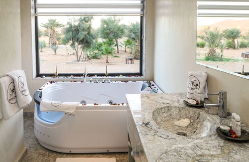 Lac Yasmins Hotel | YAKOUT MERZOUGA LUXURY CAMP