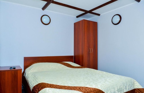 Nizhnekamsk Hotel | Yal Hotel