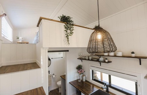 Palmers Channel Villa | Yamba Tiny House Irene