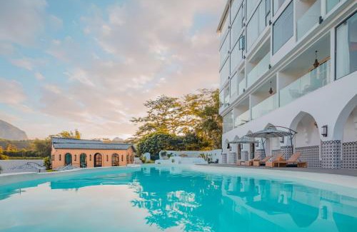 Yangshuo Hotel | Yangshuo KIRA Hotel - Moroccan Style