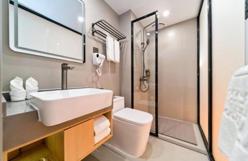 Yangshuo Hotel | Yangshuo Mountain and City Resort