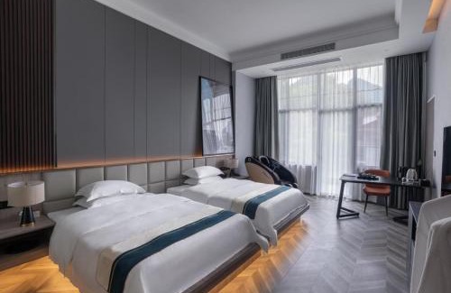 Liu Sanjie Scenic Area Hotel | Yangshuo Pleasure River View Resort Hotel