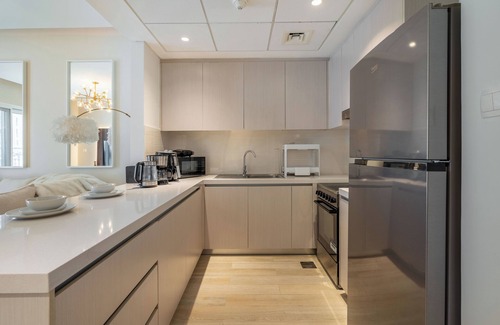 Al Raha Beach Apartment | Yas Pearl - 2BR walking distances to F1 & Yas mall