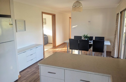 Yass House | Yass farmstay (house)