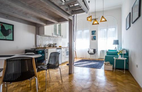 Szekesfehervar Apartment | Ybl Apartment City Center