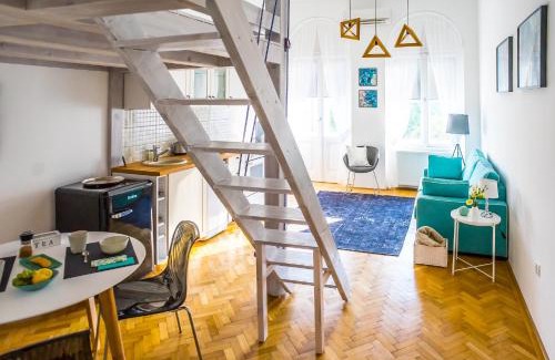 Szekesfehervar Apartment | Ybl Apartment City Center
