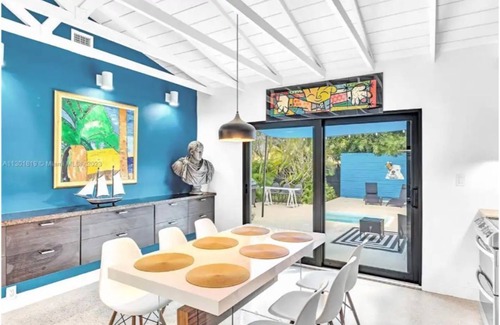 Oakland Park House | Ydarshhome