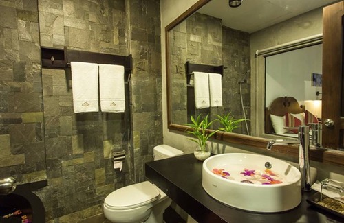 Ban Lung Hotel | Yeak Loam Hotel