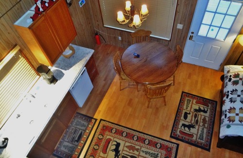 Roslyn Ridge Ski Chalet | Year Round Access Near Lake Cle Elum, Snowmobile In Winter, And Suncadia