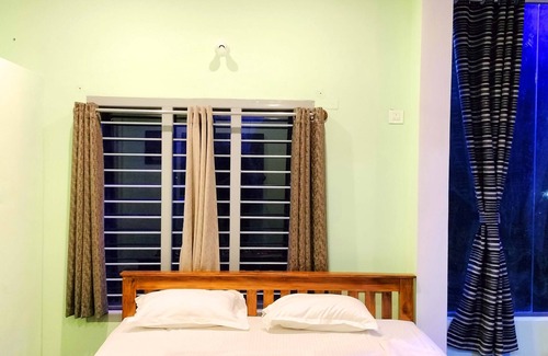 Yelagiri Resort | Yelagiri Gold Hill Resort