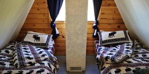 Duncan Lake Cabin | Yellow Dog Lodge, Inc.