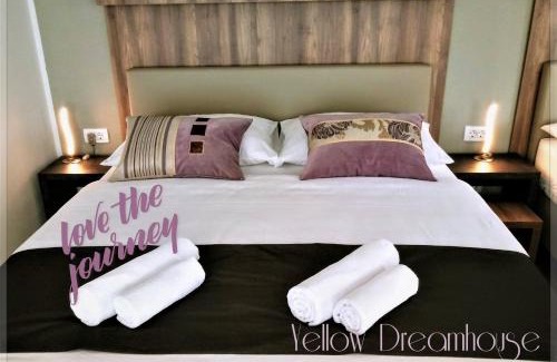 Postojna House | Yellow Dreamhouse
