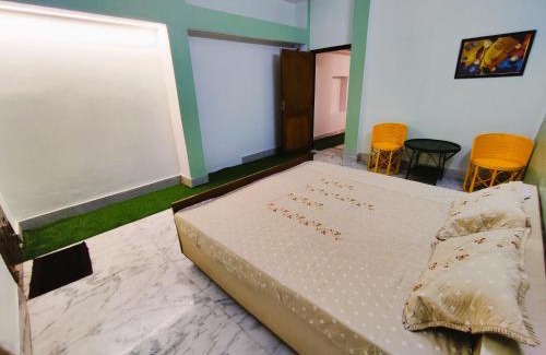 Jabalpur House | Yellow Homestay - Modern 2BHK AC stay