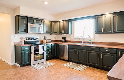 Springfield House | Yellow Spring’s Estate on 68 + Pet Friendly