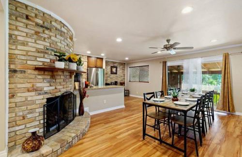 Medical Center District House | Yellow Stone: Chef's Kitchen, Patio & Location