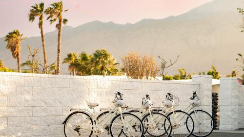 Desert Park Estates House | Yellowjacket by AvantStay Entertainer’s Yard 20min 2 Coachella Valley Preserve STR Permit5161