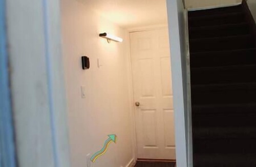 Yellowknife Apartment | Yellowknife Downtown 50a avenue Retreat