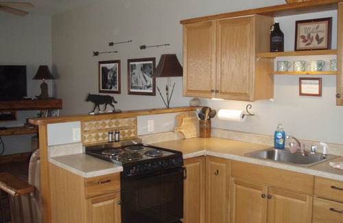 Gardiner House | Yellowstone Riverbend Cabin - Waterfront + Wildlife! 3 miles from Gardiner!