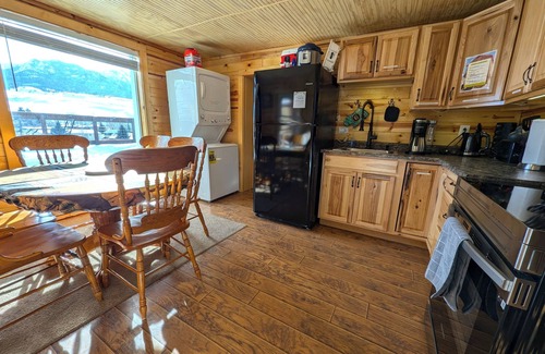 Gardiner House | Yellowstone Treasure Guesthouses on the River