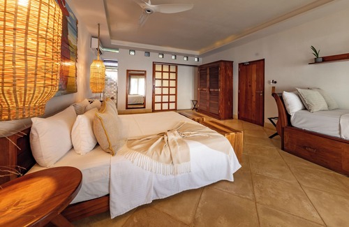 Little Corn Island Hotel | Yemaya Reefs, a Small Luxury Hotel