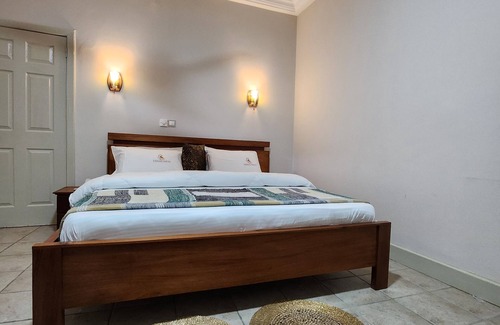Teshie Bed & Breakfast | Yenas nest